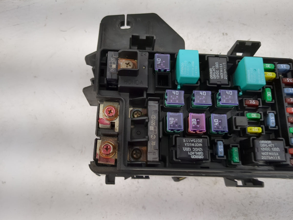 2004-2006 Acura Tl Fusebox Fuse Box Panel Relay Module P/N:38250-SEP-A020 38250SEPA020 Fits Fits 2004 2005 2006 OEM Used Aut