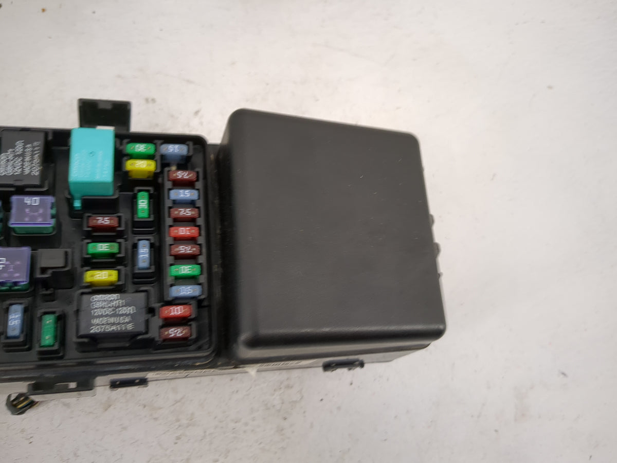 2004-2006 Acura Tl Fusebox Fuse Box Panel Relay Module P/N:38250-SEP-A020 38250SEPA020 Fits Fits 2004 2005 2006 OEM Used Aut