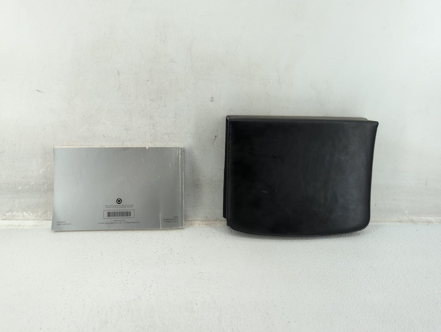 2005 Acura Tl Owners Manual Book Guide OEM Used Auto Parts - Oemusedautoparts1.com