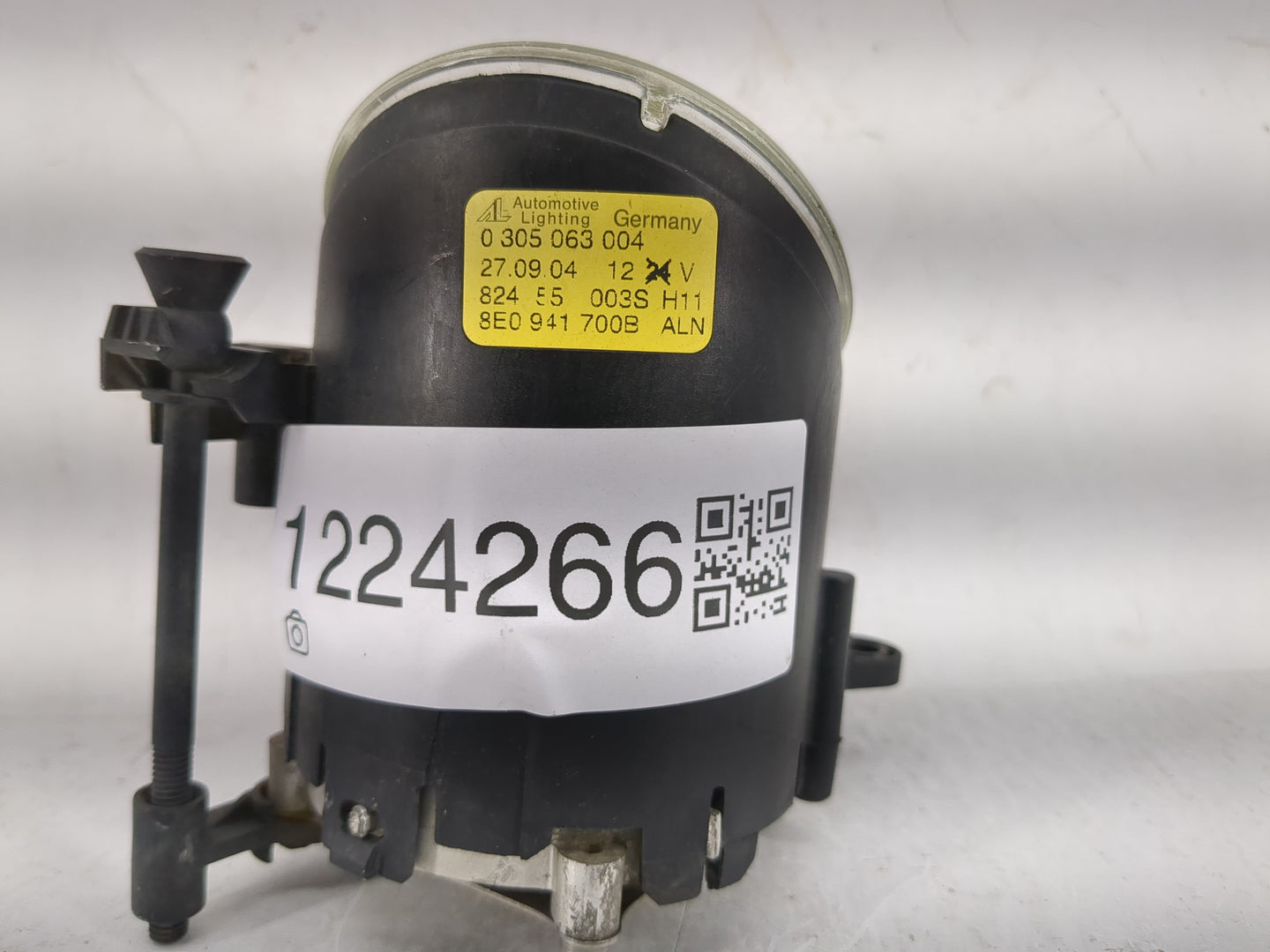 2002-2005 Audi A4 Passenger Right Oem Front Light Lamp - Oemusedautoparts1.com