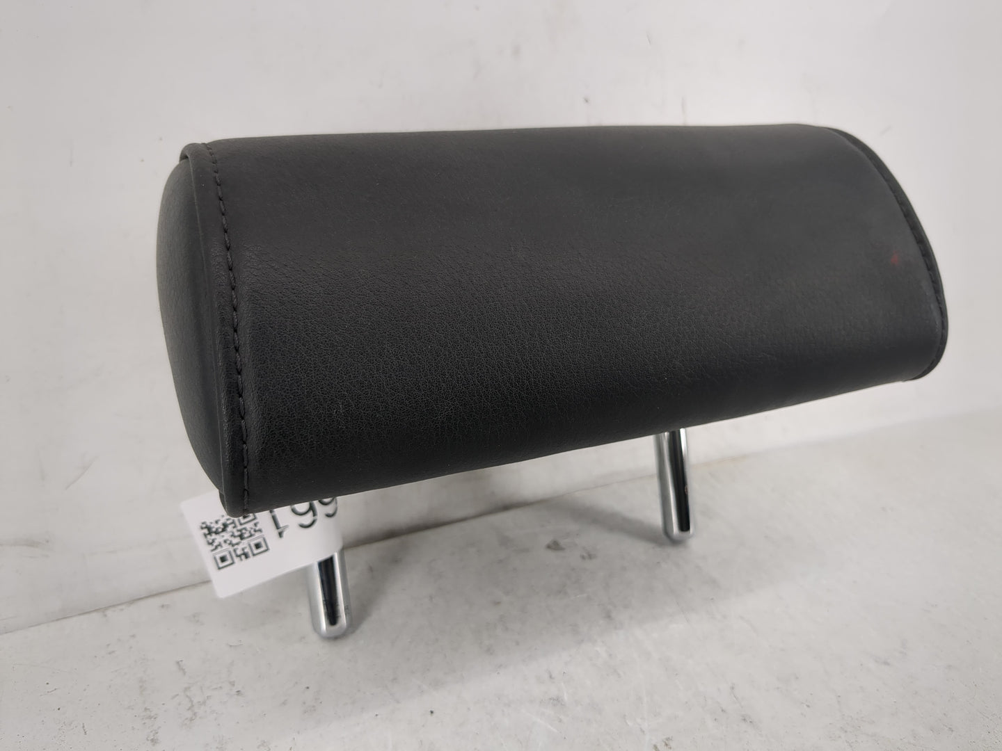2003-2006 Audi A4 Headrest Head Rest Rear Center Seat Fits Fits 2003 2004 2005 2006 OEM Used Auto Parts - Oemusedautoparts1.