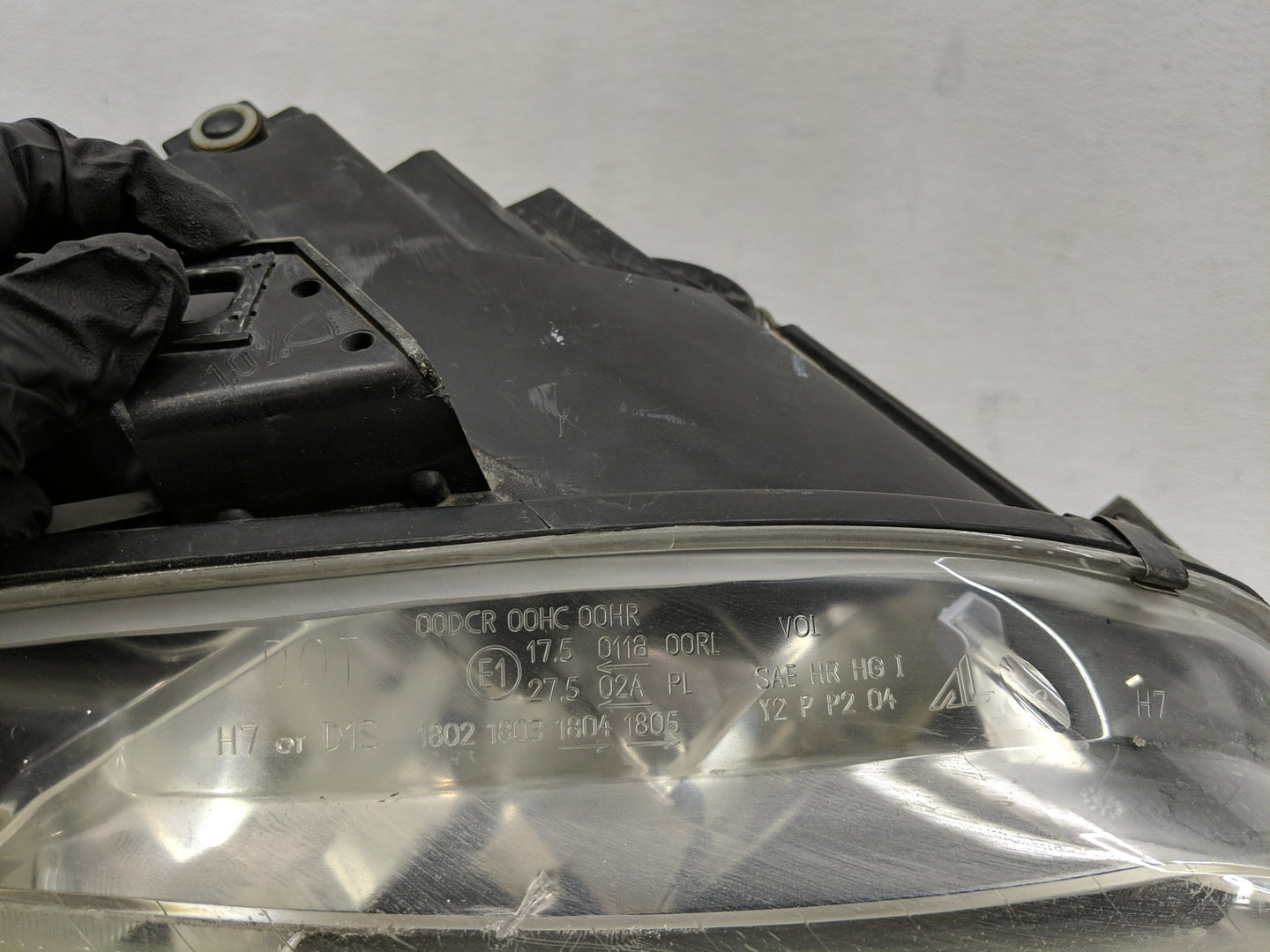 2003-2006 Audi A4 Passenger Right Oem Head Light Headlight Lamp - Oemusedautoparts1.com