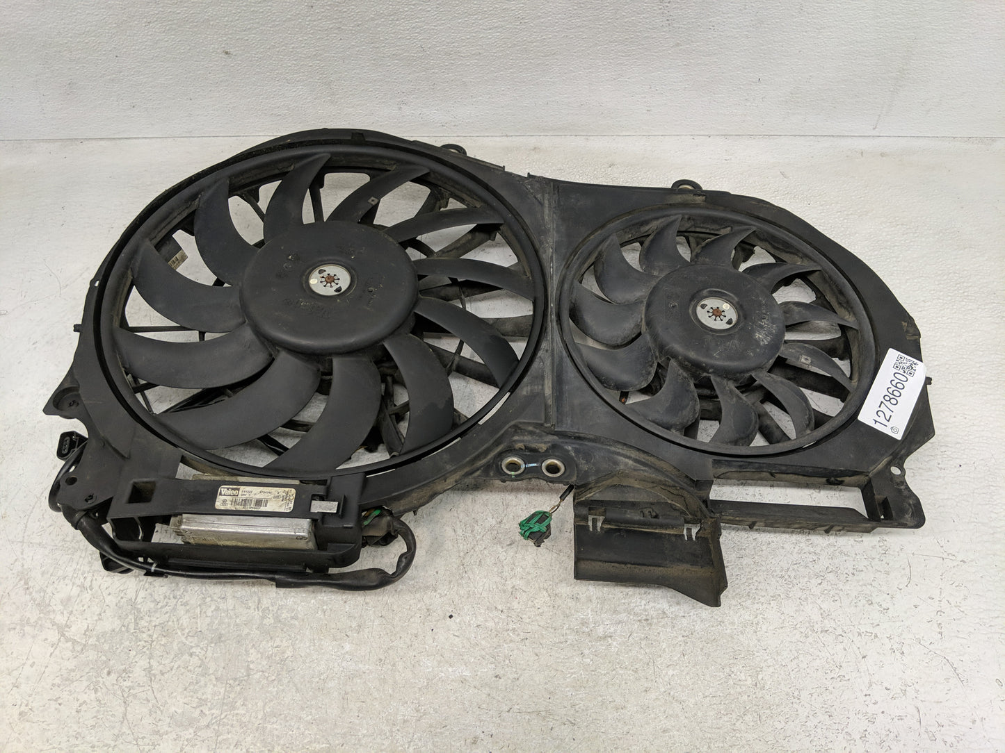 2005 Audi A4 Electric Radiator Cooling Fan Motor Assembly P/N:8E0121205P 873476C Fits OEM Used Auto Parts - Oemusedautoparts