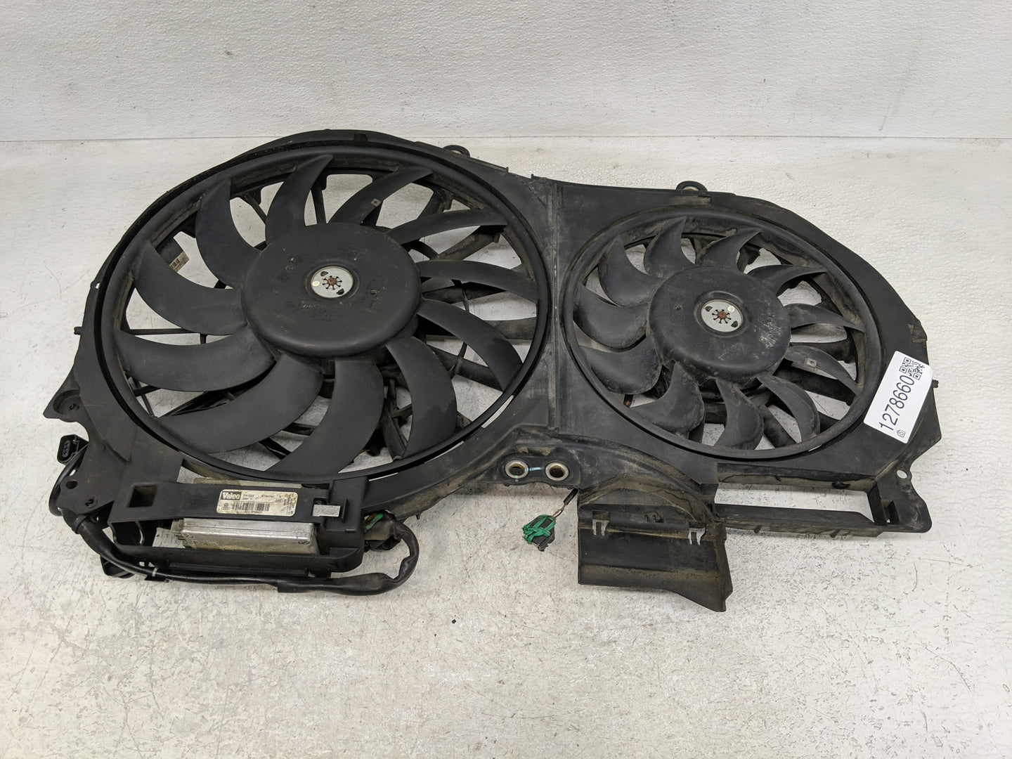 2005 Audi A4 Electric Radiator Cooling Fan Motor Assembly P/N:8E0121205P 873476C Fits OEM Used Auto Parts - Oemusedautoparts