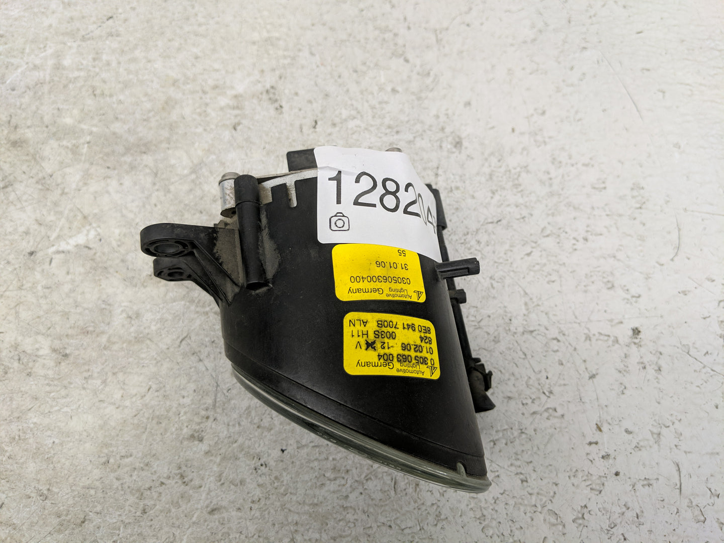 2002-2005 Audi A4 Passenger Right Oem Front Light Lamp - Oemusedautoparts1.com