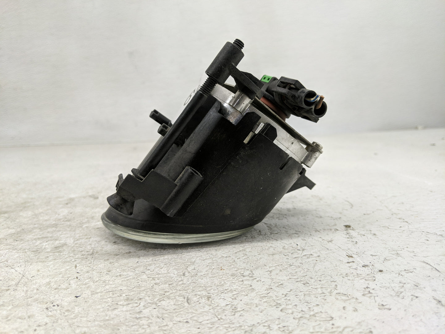 2002-2005 Audi A4 Passenger Right Oem Front Light Lamp - Oemusedautoparts1.com