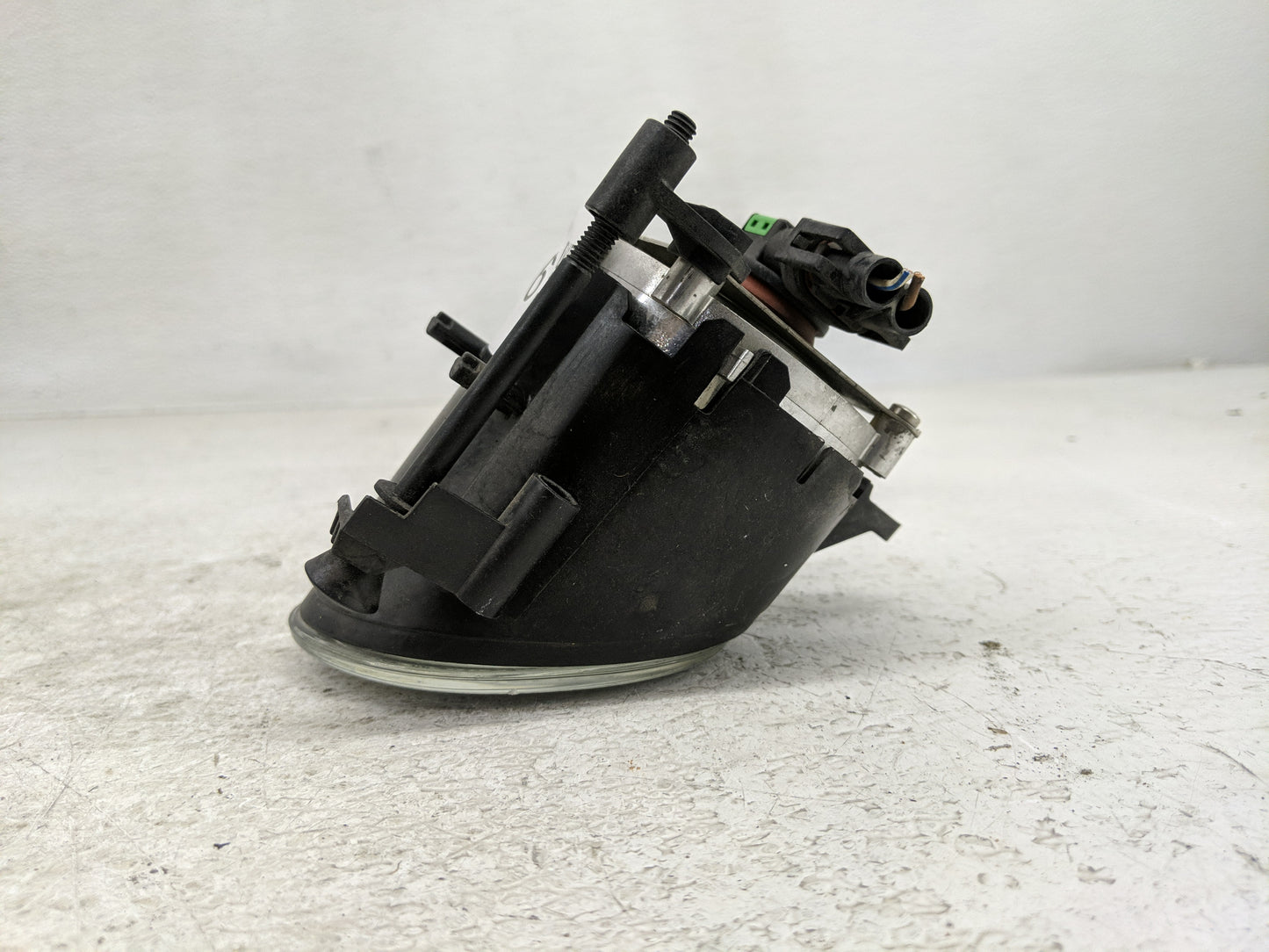 2002-2005 Audi A4 Passenger Right Oem Front Light Lamp - Oemusedautoparts1.com