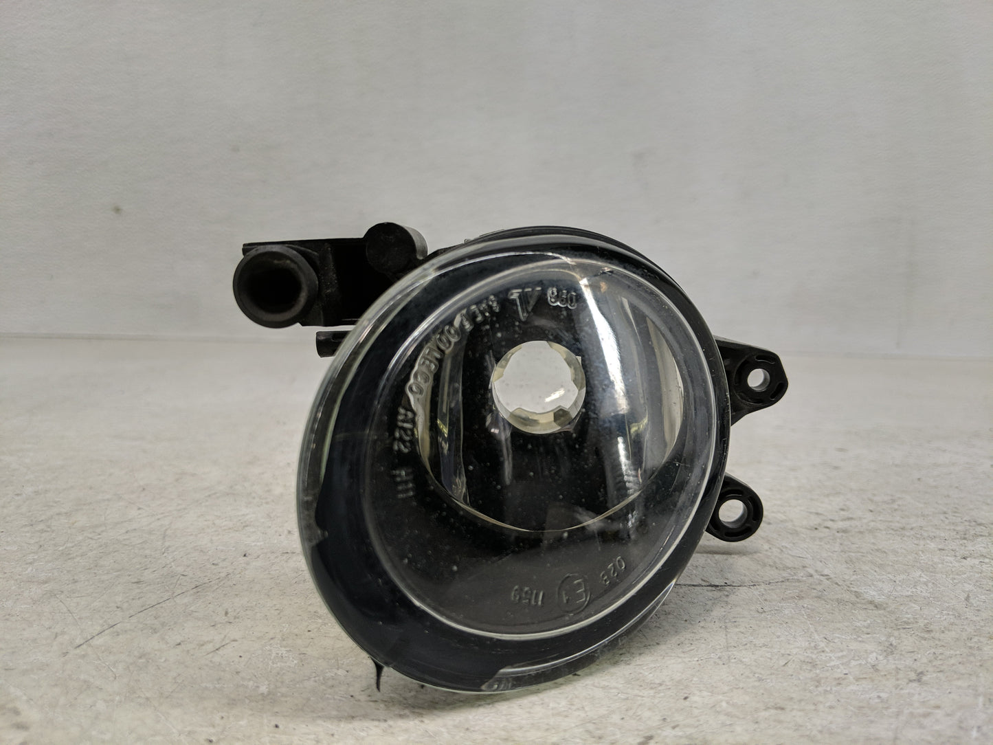 2002-2005 Audi A4 Passenger Right Oem Front Light Lamp - Oemusedautoparts1.com