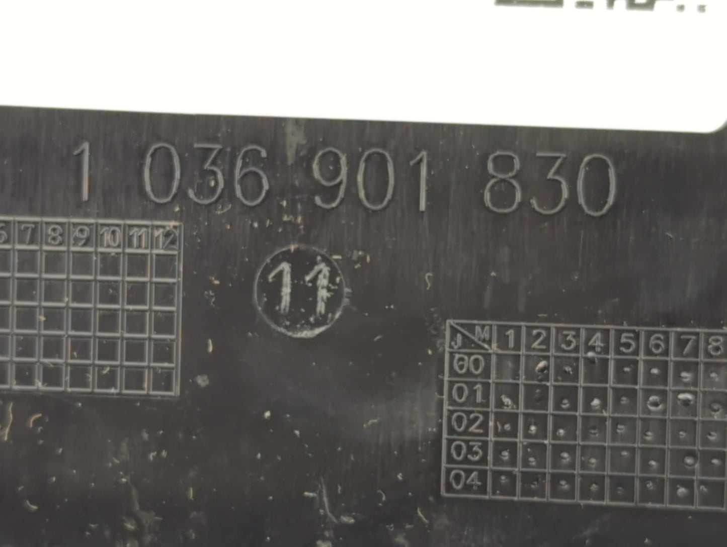 2005 Audi A4 Instrument Cluster Speedometer Gauges P/N:036 901 830 Fits OEM Used Auto Parts - Oemusedautoparts1.com