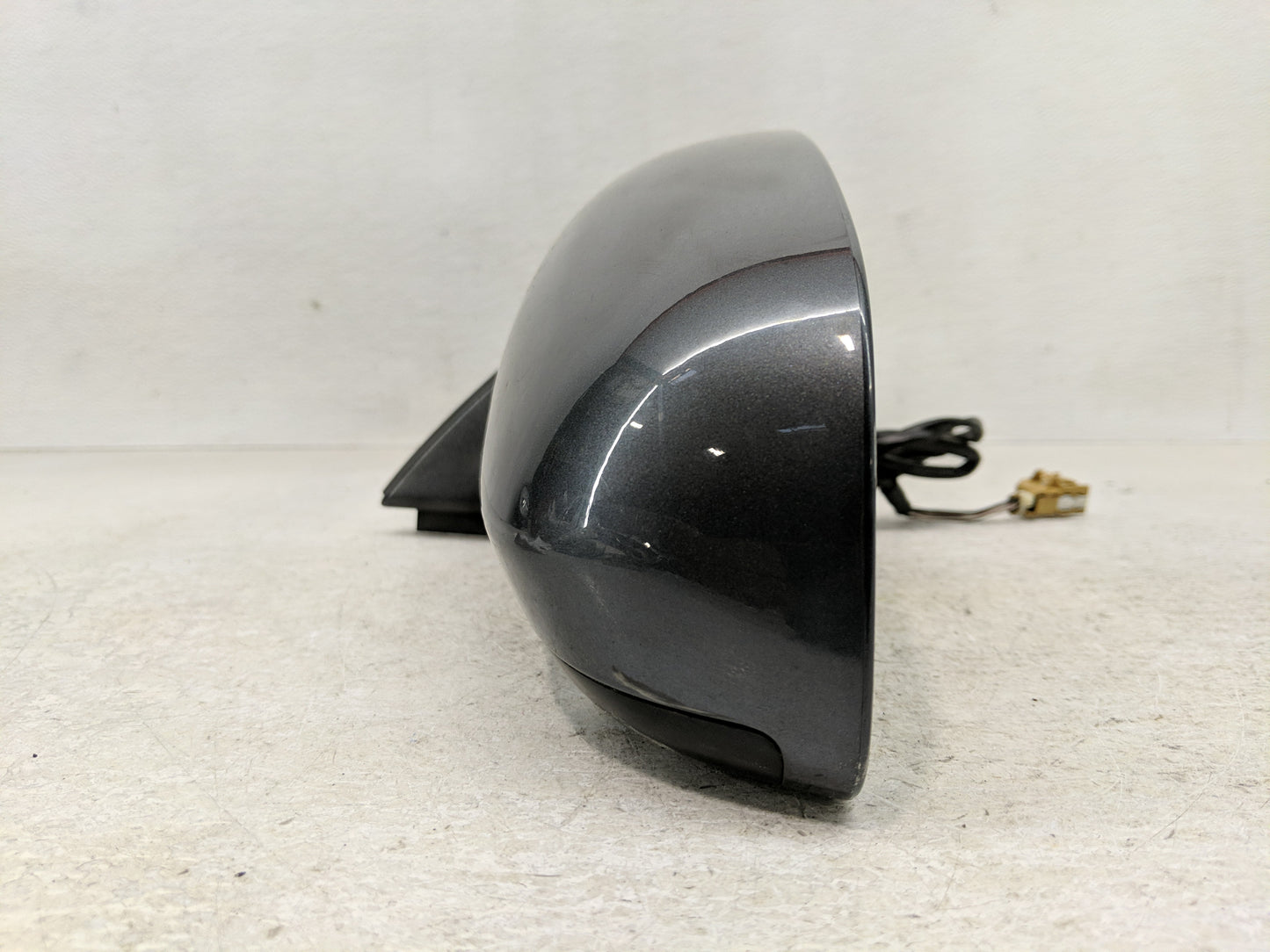 2002-2008 Audi A4 Driver Side View Mirror - Left Door Mirror OEM Used - Oemusedautoparts1.com