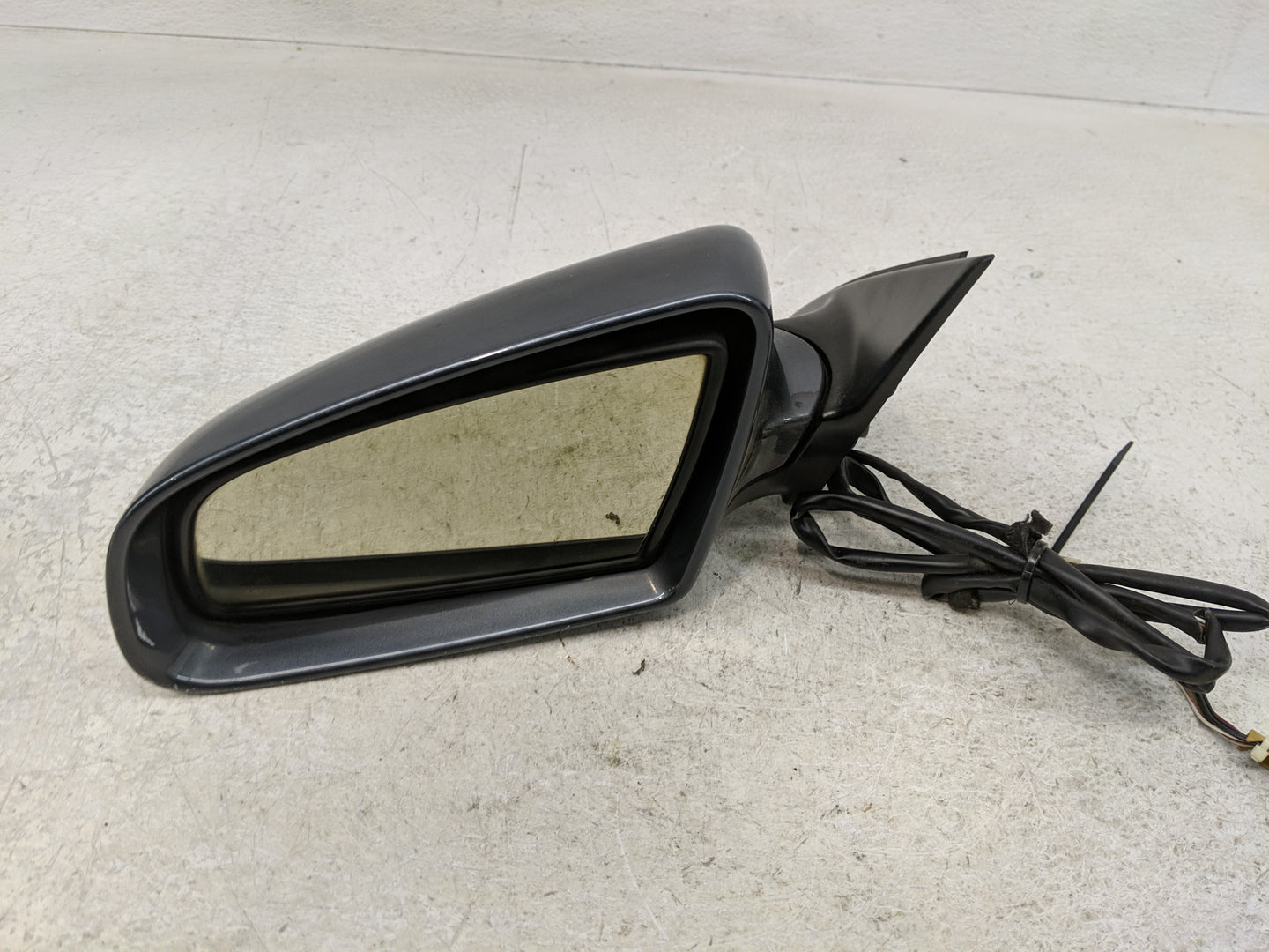 2002-2008 Audi A4 Driver Side View Mirror - Left Door Mirror OEM Used - Oemusedautoparts1.com