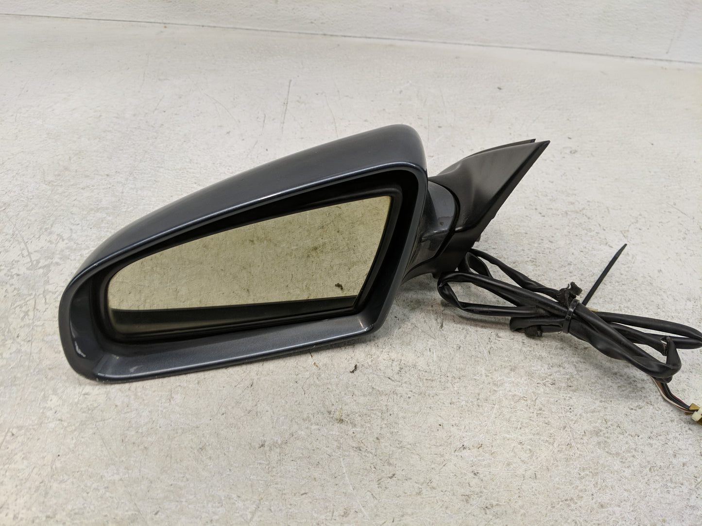 2002-2008 Audi A4 Driver Side View Mirror - Left Door Mirror OEM Used - Oemusedautoparts1.com