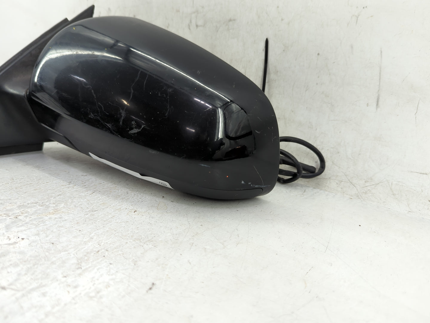 2002-2008 Audi A4 Driver Side View Mirror - Left Door Mirror OEM Used - Oemusedautoparts1.com