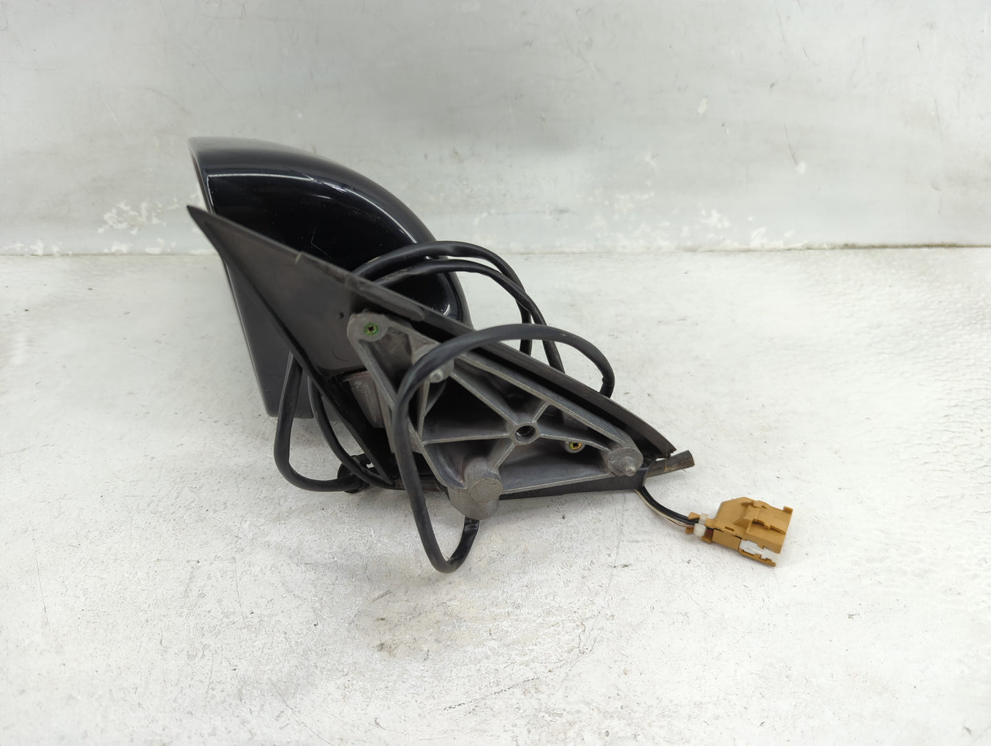 2002-2008 Audi A4 Driver Side View Mirror - Left Door Mirror OEM Used - Oemusedautoparts1.com