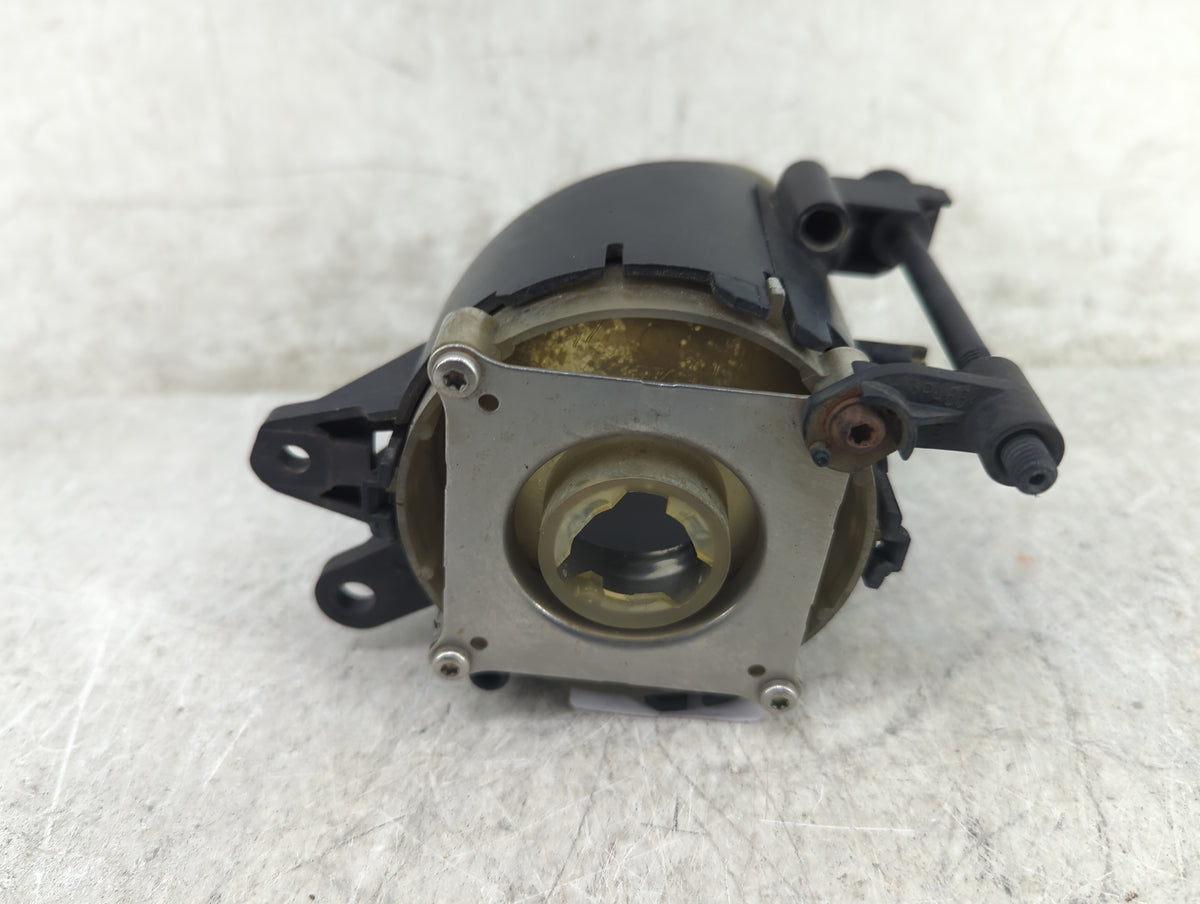 2002-2005 Audi A4 Passenger Right Oem Fog Light Lamp Black - Oemusedautoparts1.com