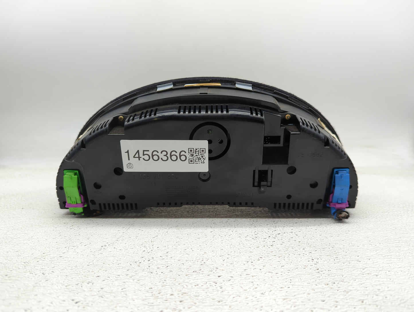 2005 Audi A4 Instrument Cluster Speedometer Gauges P/N:0263626186 Miles:143K Fits OEM Used Auto Parts - Oemusedautoparts1.co