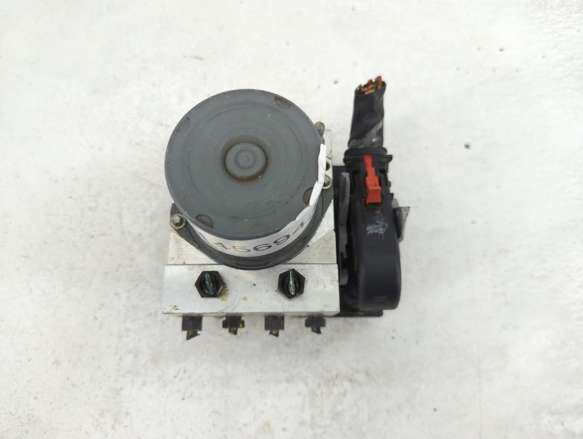 2005 Audi A4 Anti-Lock Brake ABS Pump Module Actuator OEM P/N:8E0 910 517 Fits OEM Used Auto Parts - Oemusedautoparts1.com