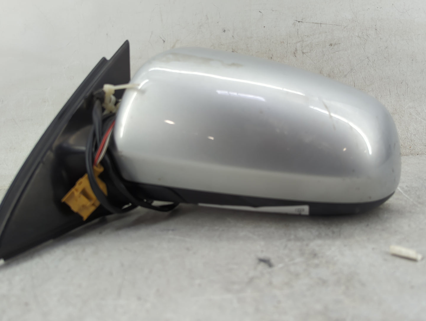2002-2008 Audi A4 Driver Side View Mirror - Left Door Mirror OEM Used - Oemusedautoparts1.com