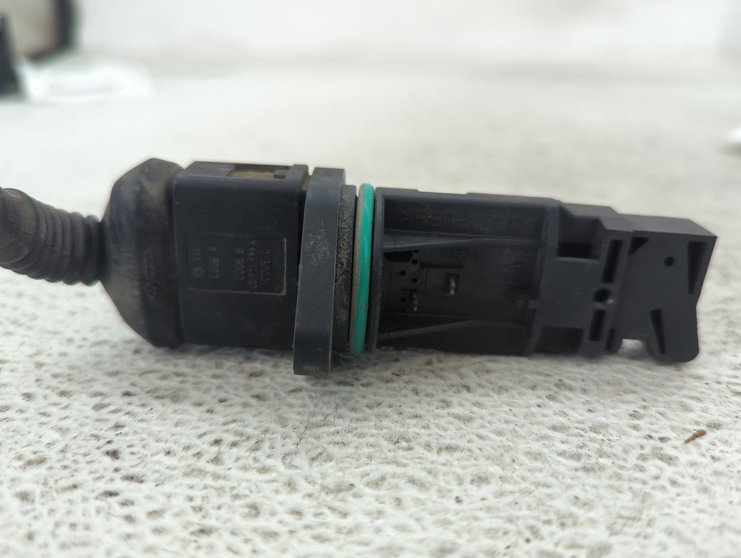 2000-2006 Audi A4 Mass Air Flow Meter Maf 1489712 - Oemusedautoparts1.com
