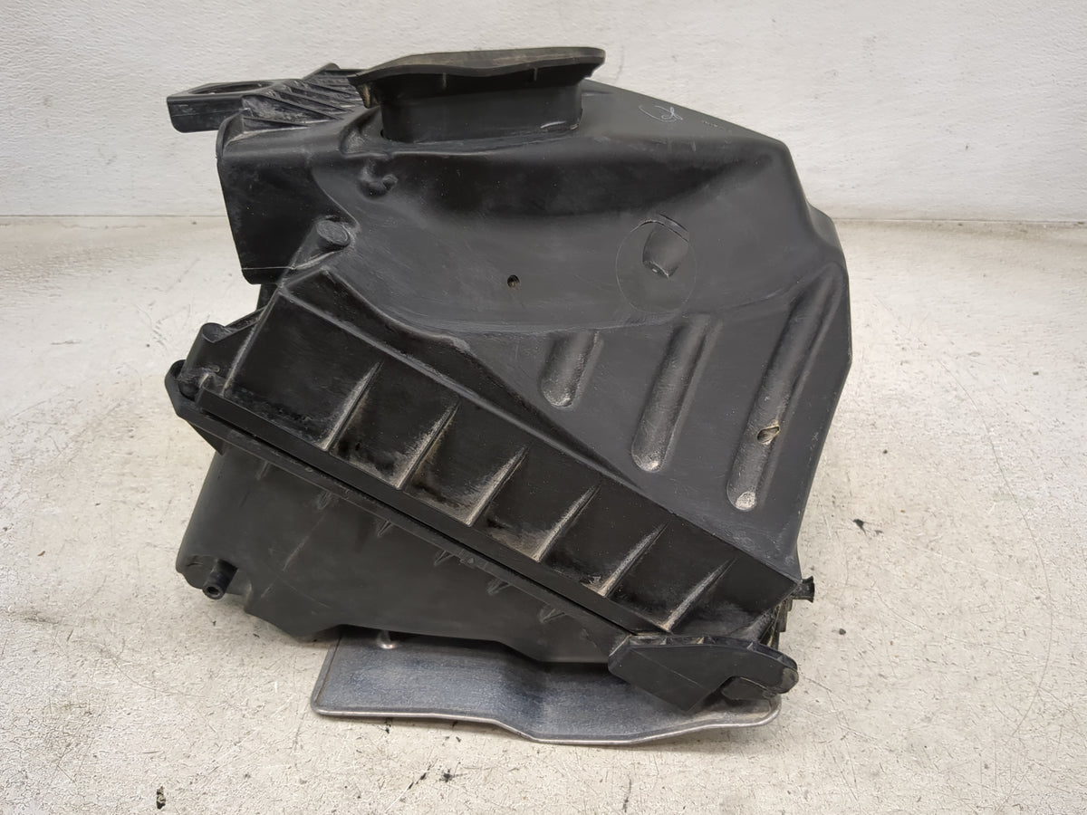 2005-2009 Audi A4 Air Cleaner Intake-duct Hose Tube 1499779 - Oemusedautoparts1.com