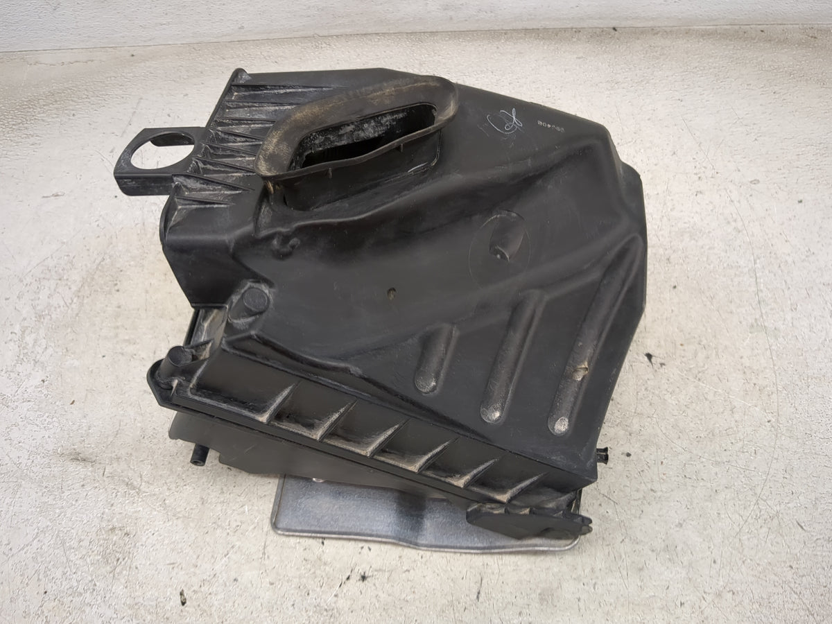 2005-2009 Audi A4 Air Cleaner Intake-duct Hose Tube 1499779 - Oemusedautoparts1.com