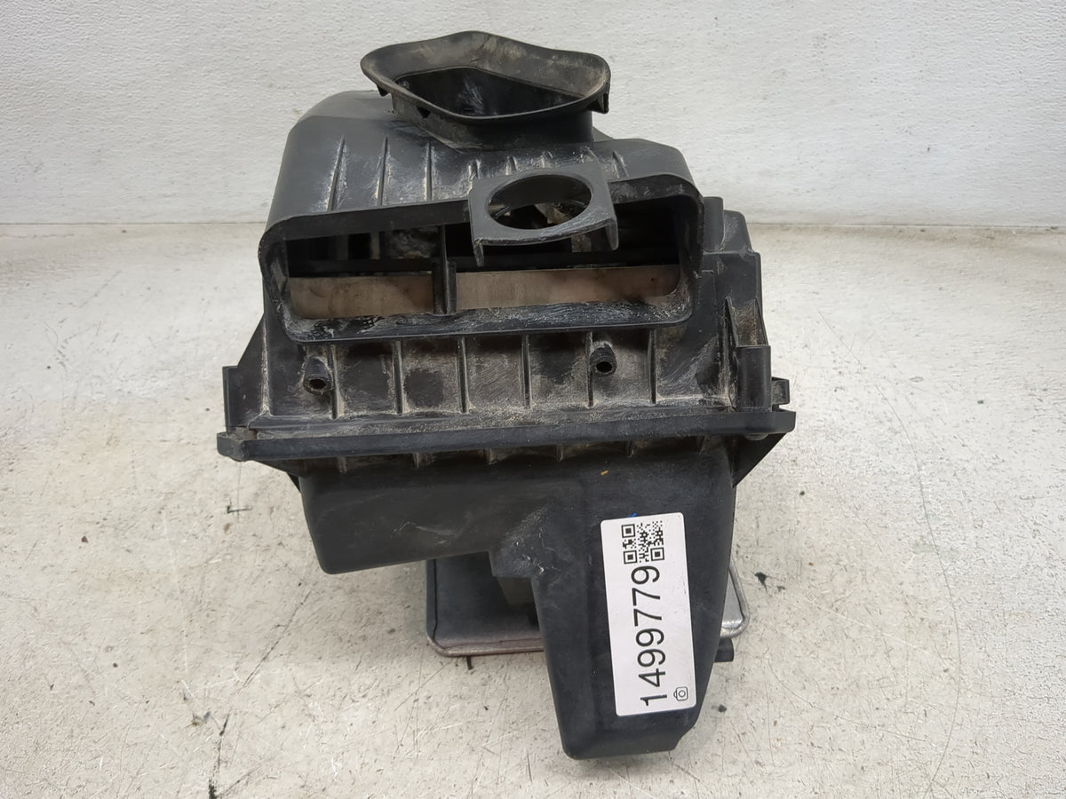 2005-2009 Audi A4 Air Cleaner Intake-duct Hose Tube 1499779 - Oemusedautoparts1.com
