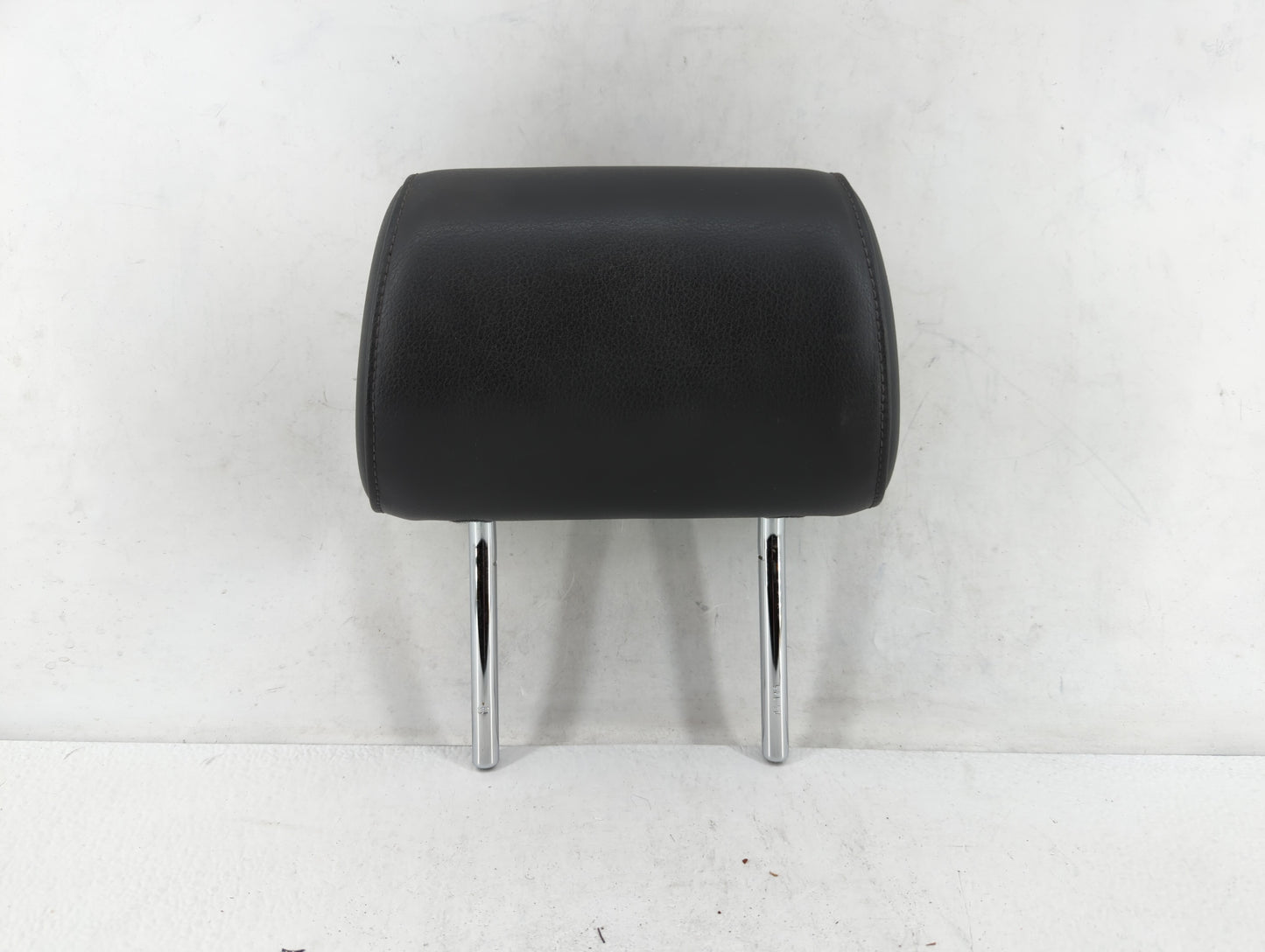 2002-2005 Audi A4 Headrest Head Rest Rear Seat Fits Fits 2002 2003 2004 2005 OEM Used Auto Parts - Oemusedautoparts1.com