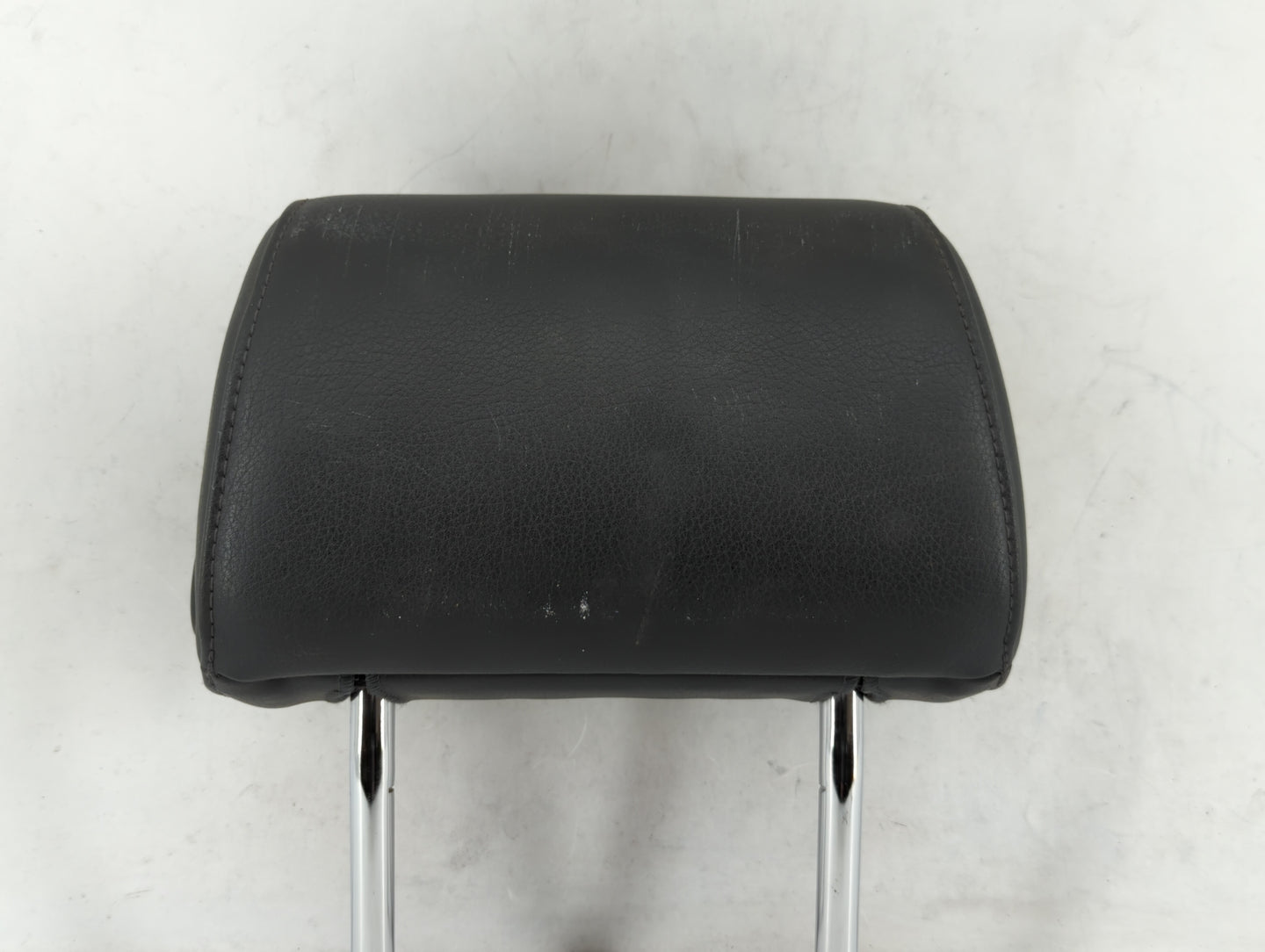 2002-2005 Audi A4 Headrest Head Rest Rear Seat Fits Fits 2002 2003 2004 2005 OEM Used Auto Parts - Oemusedautoparts1.com