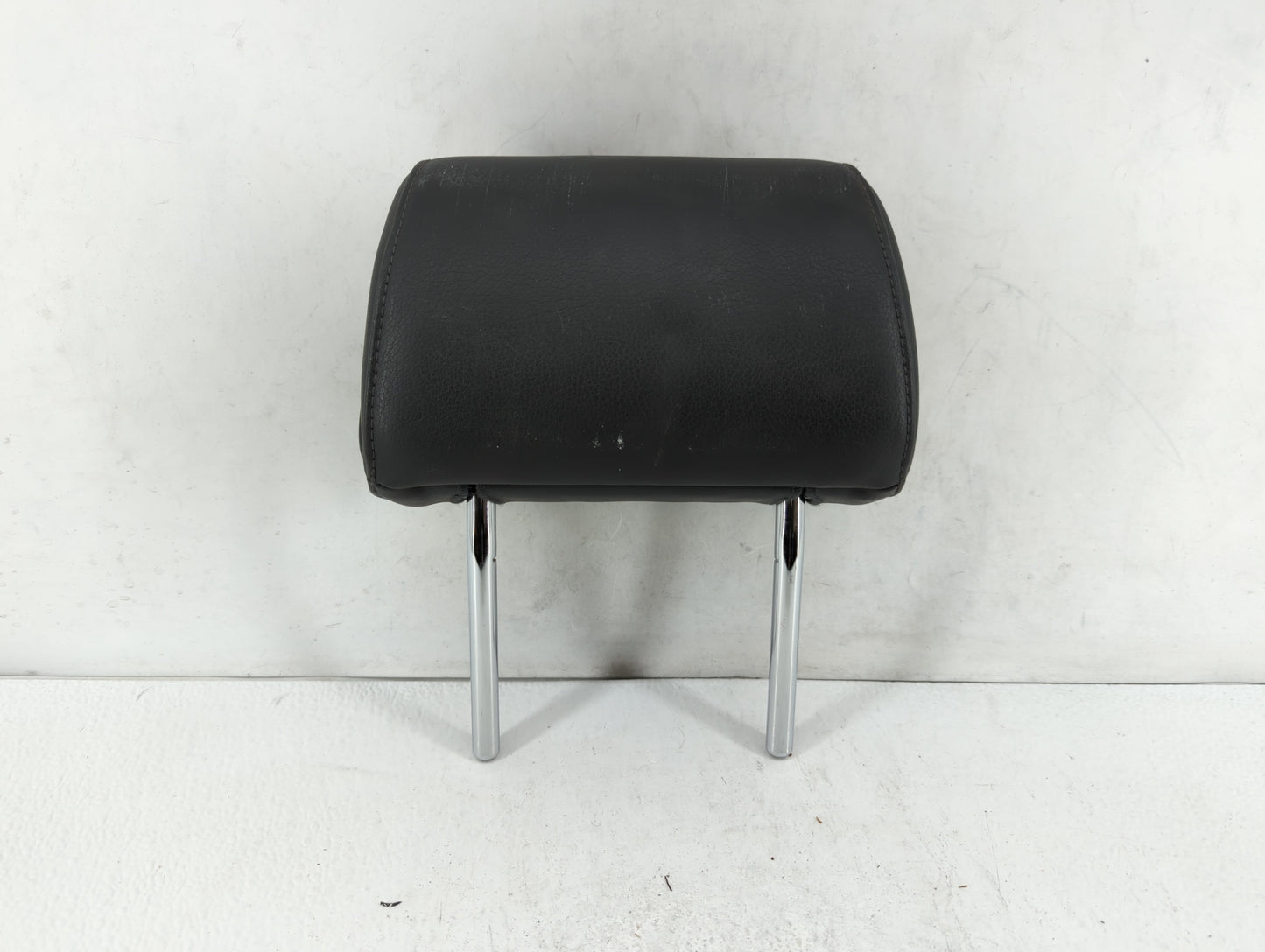 2002-2005 Audi A4 Headrest Head Rest Rear Seat Fits Fits 2002 2003 2004 2005 OEM Used Auto Parts - Oemusedautoparts1.com