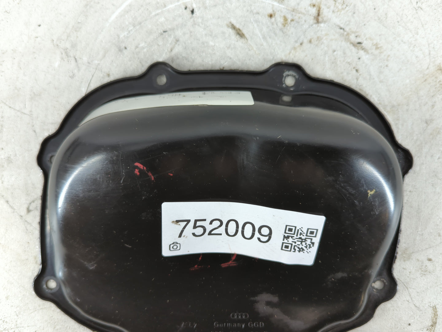 2005 Audi A4 Engine Oil Pan P/N:06E 109 286 F Fits OEM Used Auto Parts - Oemusedautoparts1.com