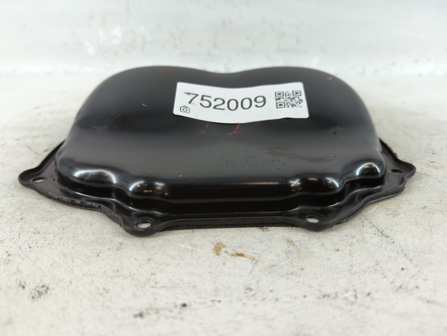 2005 Audi A4 Engine Oil Pan P/N:06E 109 286 F Fits OEM Used Auto Parts - Oemusedautoparts1.com