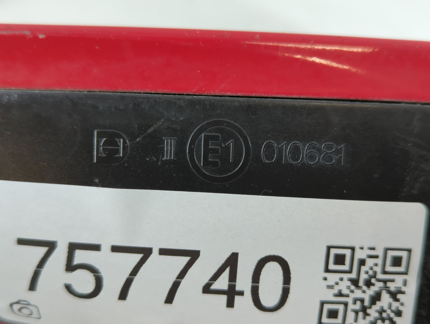 2003-2005 Audi A4 Driver Side View Mirror - Left Door Mirror OEM Used - Oemusedautoparts1.com