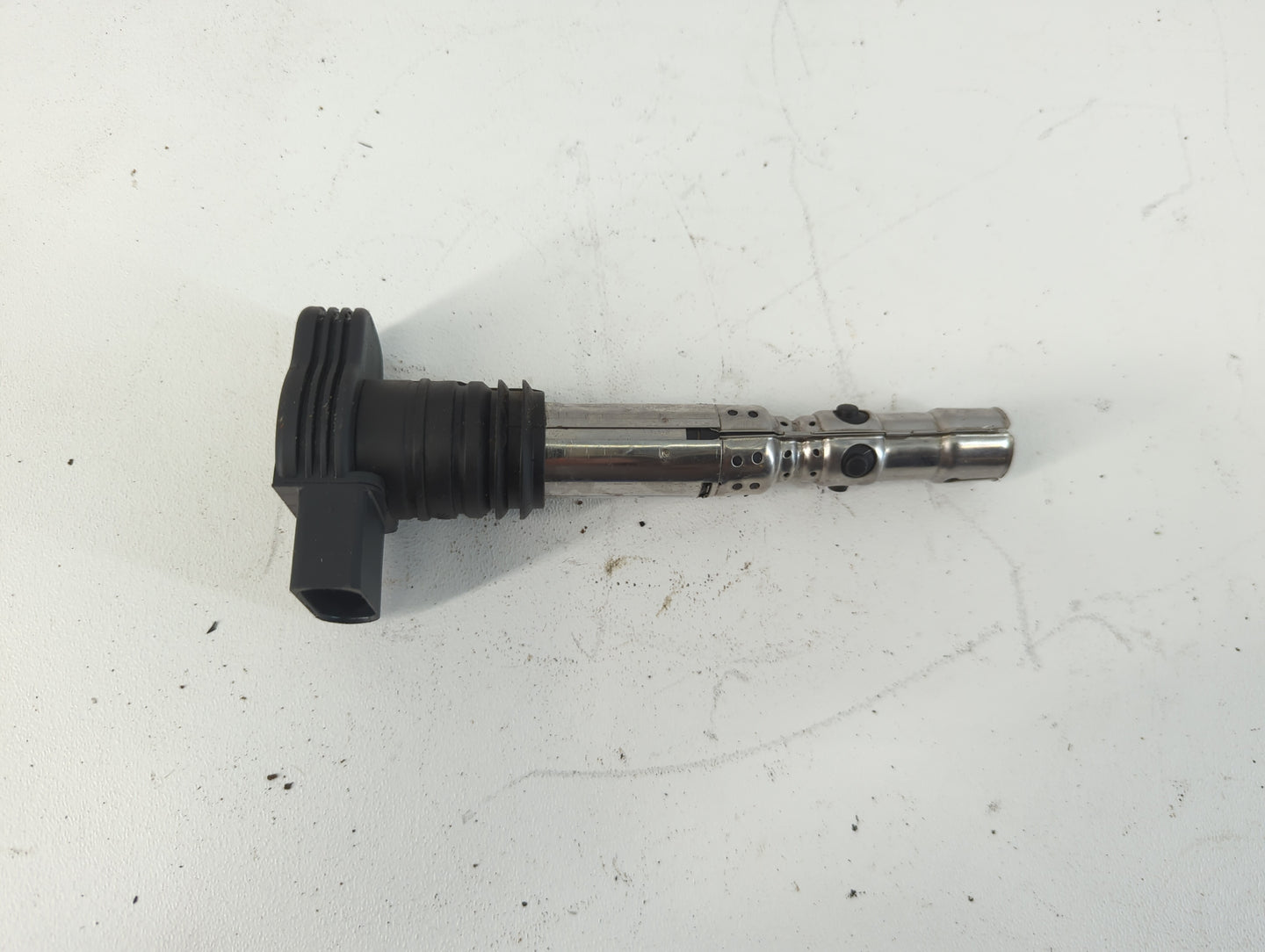 2004-2005 Audi A4 Ignition Coil Igniter Pack - Oemusedautoparts1.com