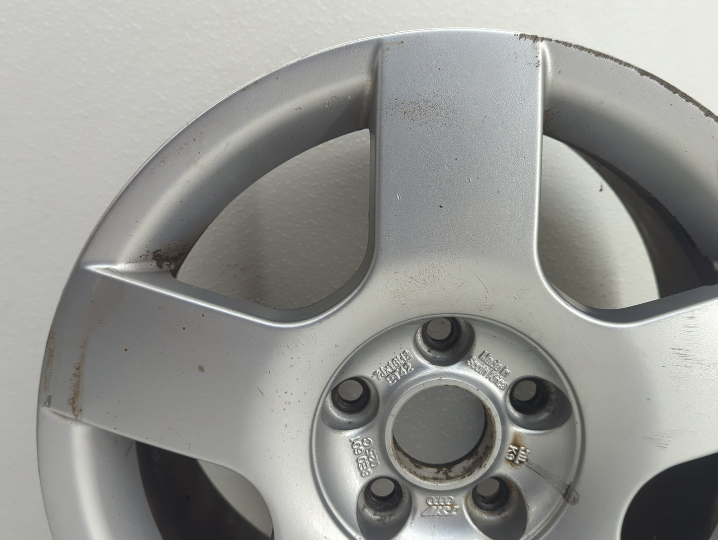 2002-2005 Audi A4 Oem Wheel Rim Silver - Oemusedautoparts1.com