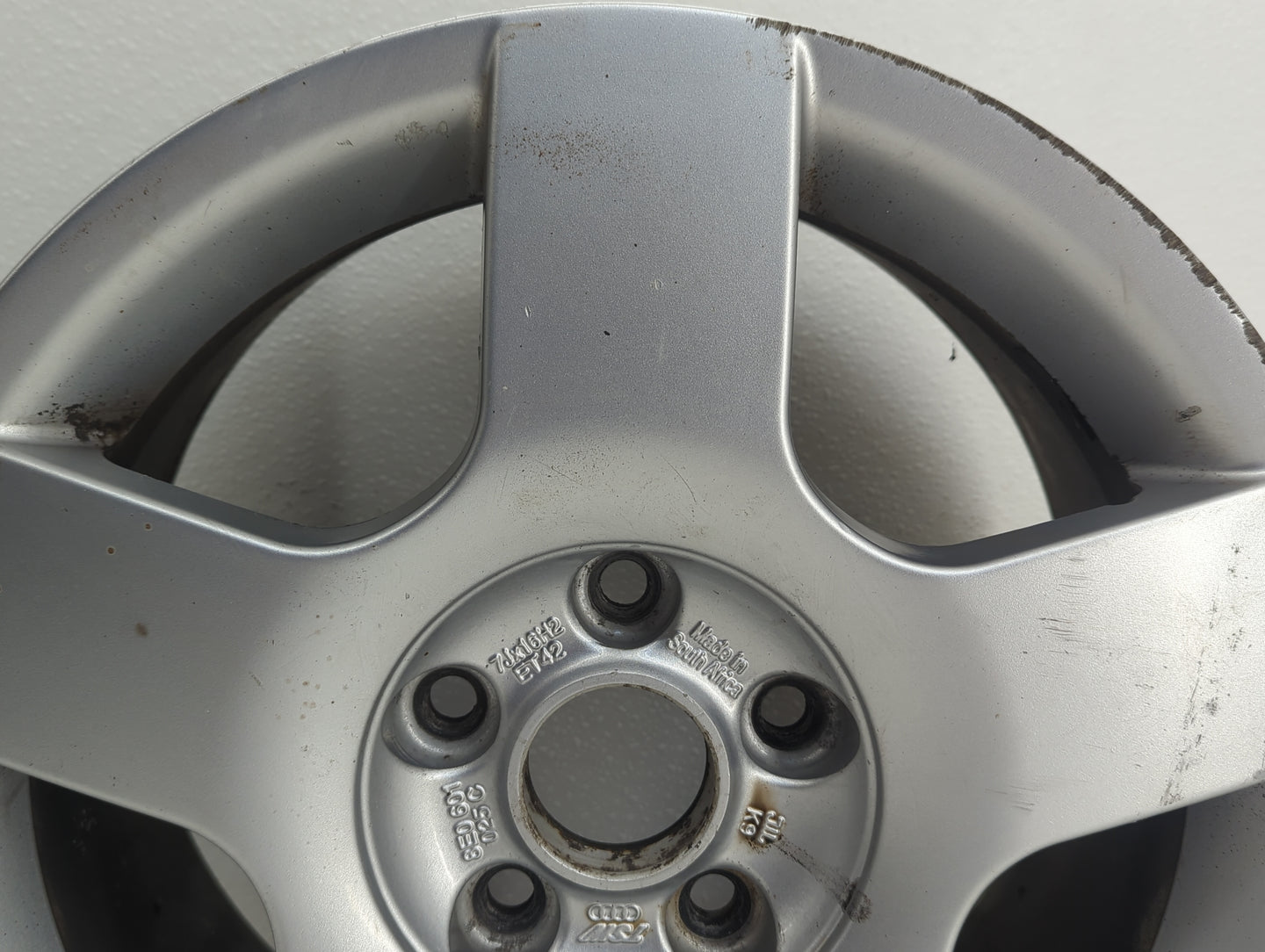 2002-2005 Audi A4 Oem Wheel Rim Silver 911907 - Oemusedautoparts1.com