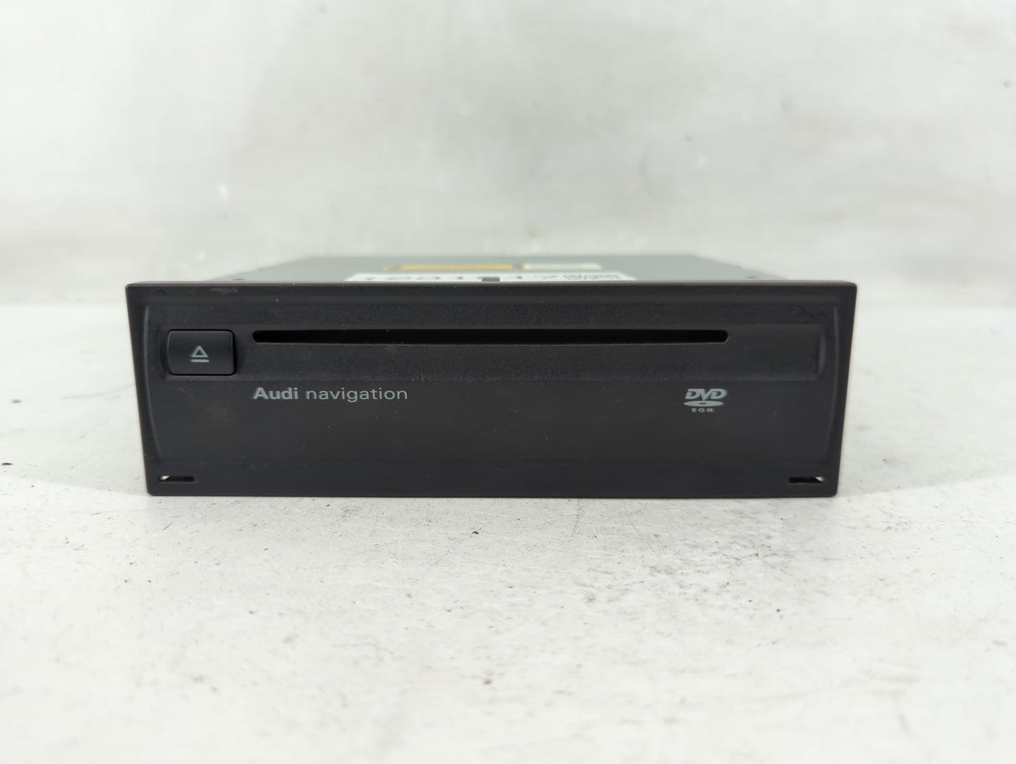 2005 Audi A6 Radio AM FM Cd Player Receiver Replacement P/N:4E0 919 887 M Fits OEM Used Auto Parts - Oemusedautoparts1.com