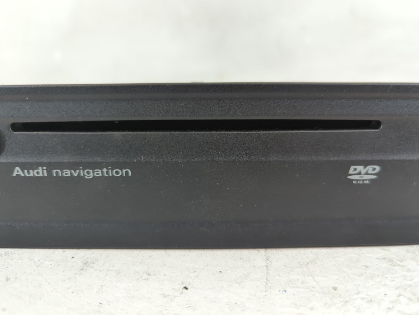 2005 Audi A6 Radio AM FM Cd Player Receiver Replacement P/N:4E0 919 887 M Fits OEM Used Auto Parts - Oemusedautoparts1.com