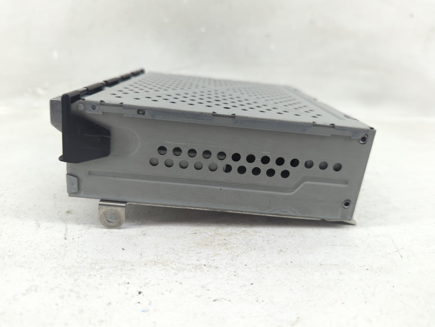 2005-2009 Audi A6 Radio AM FM Cd Player Receiver Replacement P/N:4F0 035 541 B Fits Fits 2005 2006 2007 2008 2009 OEM Used A