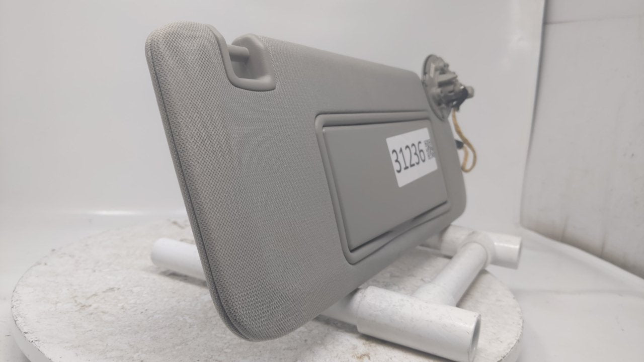 2005 Audi A6 Sun Visor Shade Replacement Passenger Right Mirror Fits OEM Used Auto Parts - Oemusedautoparts1.com