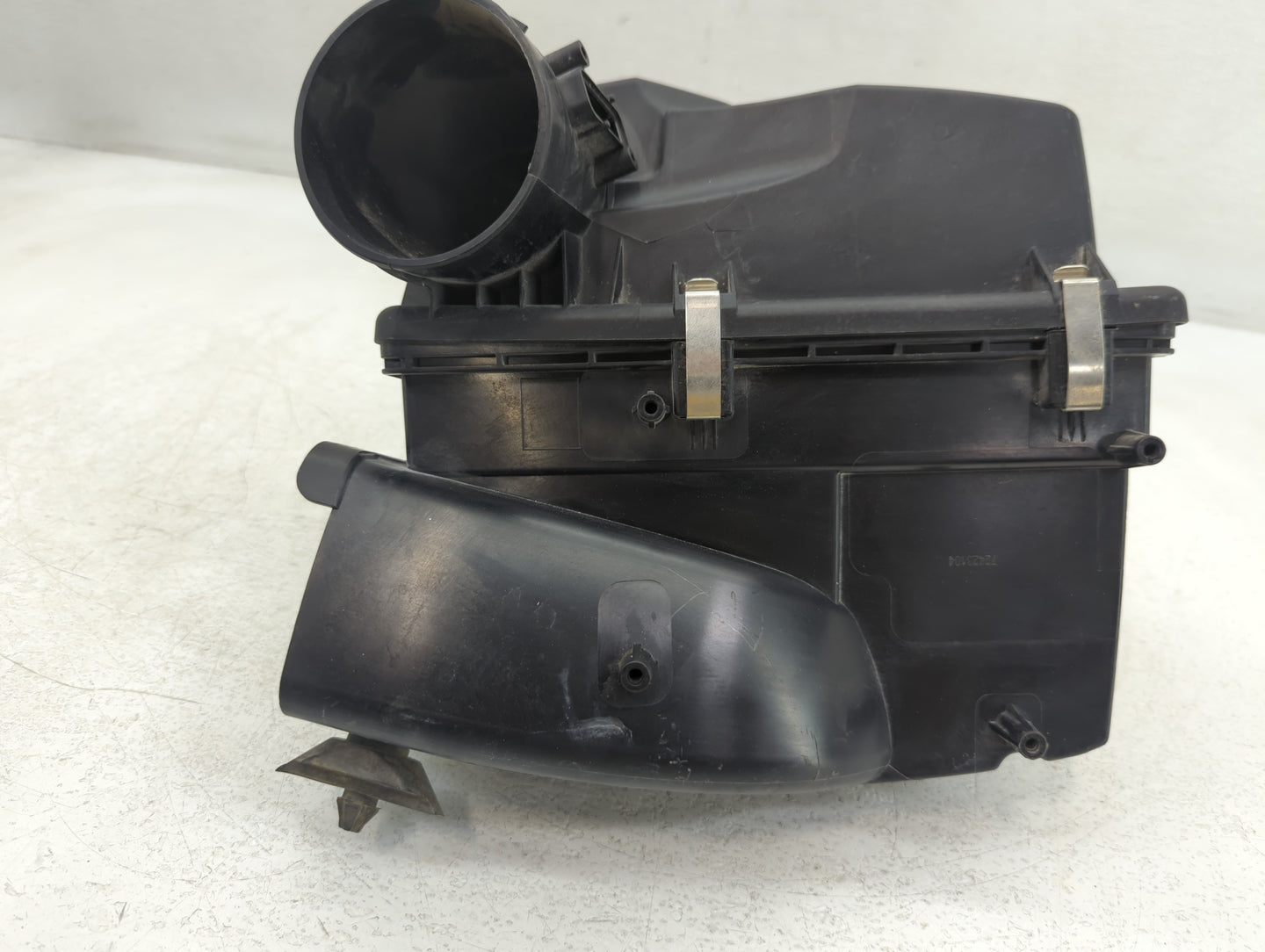 2001-2005 Bmw 320i Air Cleaner Intake-duct Hose Tube - Oemusedautoparts1.com