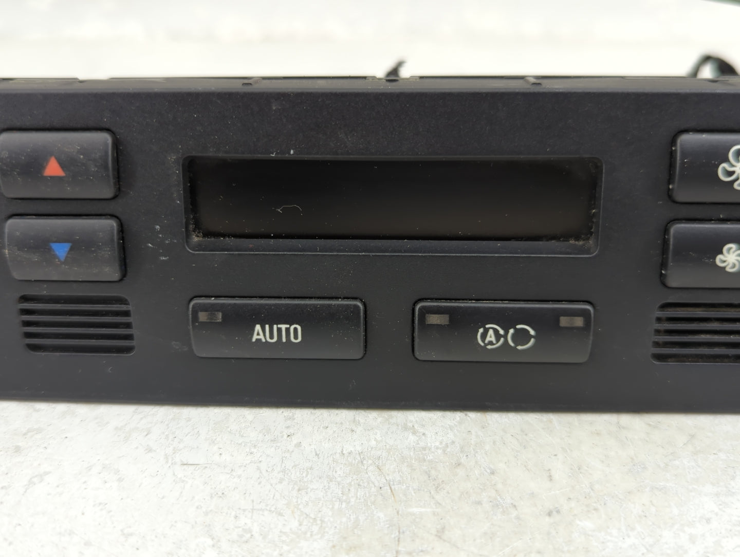 2001-2005 Bmw 325i Climate Control Module Temperature AC/Heater Replacement P/N:6956319 Fits OEM Used Auto Parts - Oemusedau