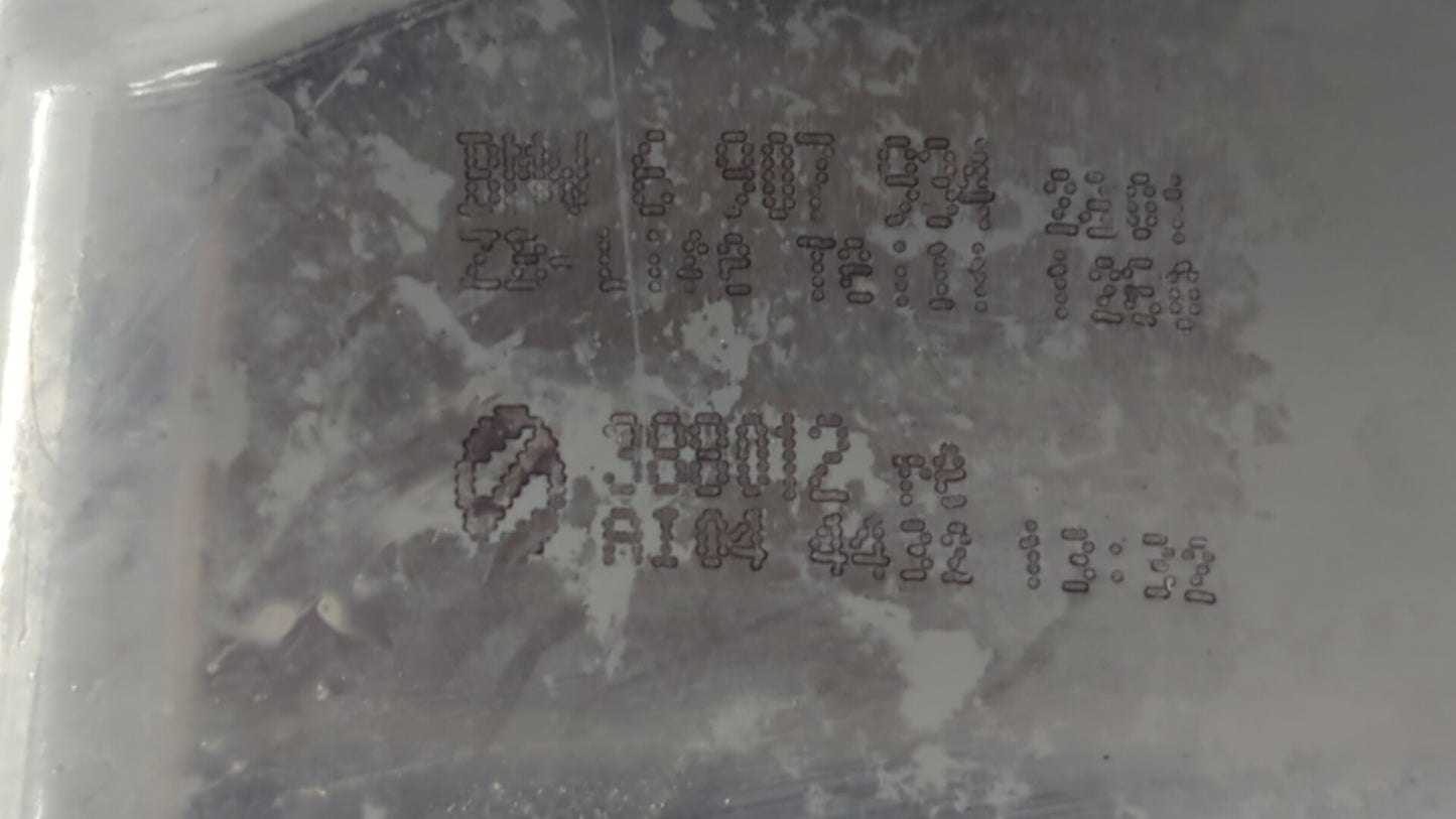 2002-2005 Bmw 325i Tail Light Assembly Passenger Right OEM P/N:6 907 934 6 946 534 Fits Fits 2002 2003 2004 2005 OEM Used Au