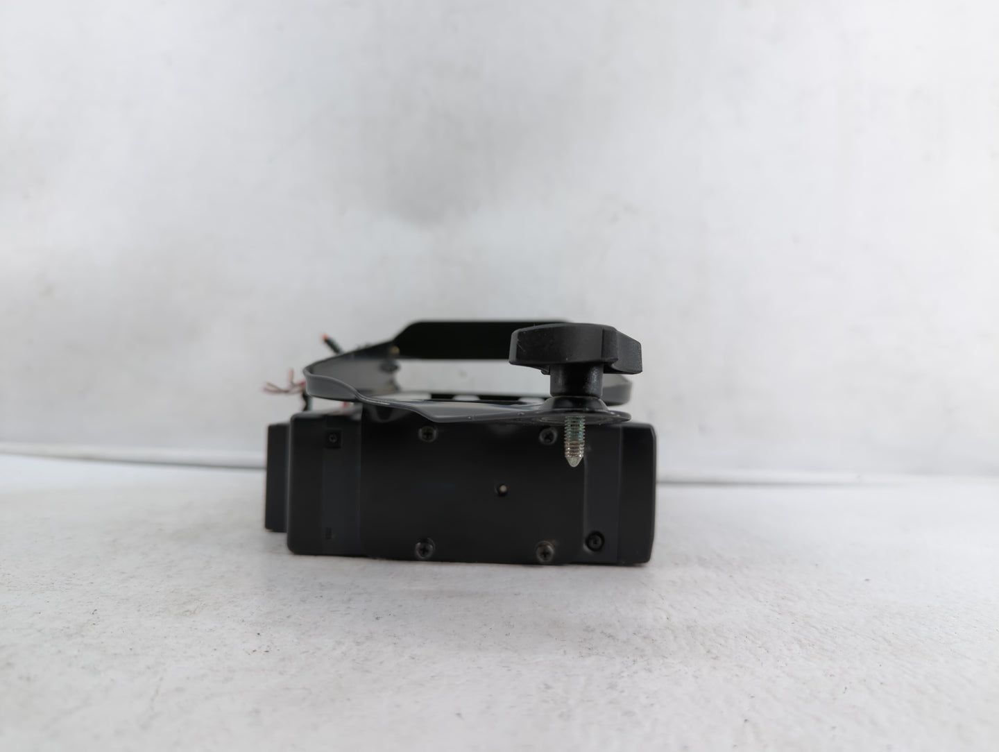 2002-2005 Bmw 325i Radio AM FM Cd Player Receiver Replacement P/N:A 163 820 15 89 D5150Z-0L0051 Fits Fits 2002 2003 2004 200