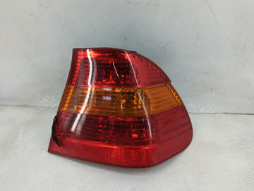 2005 Bmw 325xi Tail Light Assembly Passenger Right OEM P/N:388012 6 946 534-01 Fits Fits 2004 2006 OEM Used Auto Parts - Oem