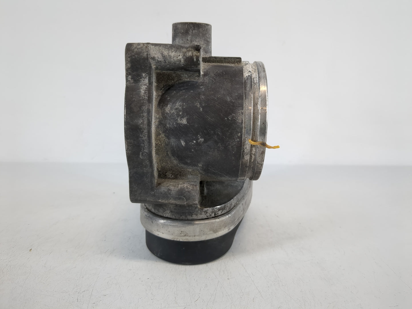 2001-2006 Bmw 330i Throttle Body P/N:1354 7 502 445-05 Fits Fits 2001 2002 2003 2004 2005 2006 OEM Used Auto Parts - Oemused