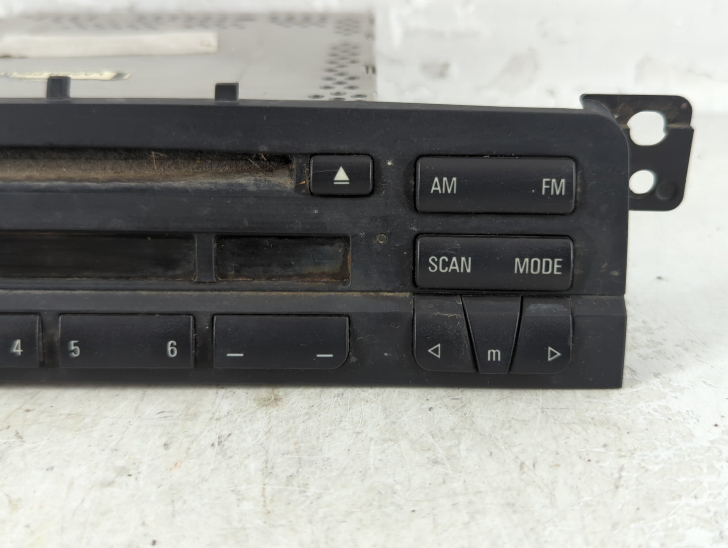 2005 Bmw 330i Radio AM FM Cd Player Receiver Replacement P/N:E24020201 Fits OEM Used Auto Parts - Oemusedautoparts1.com