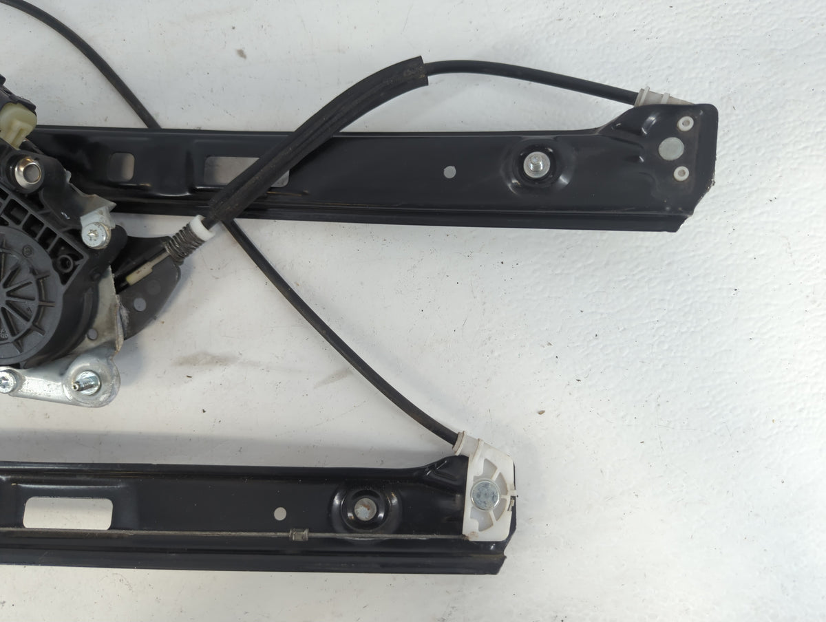 2001-2005 Bmw 330i Used Window Regulator Passenger Front - Oemusedautoparts1.com