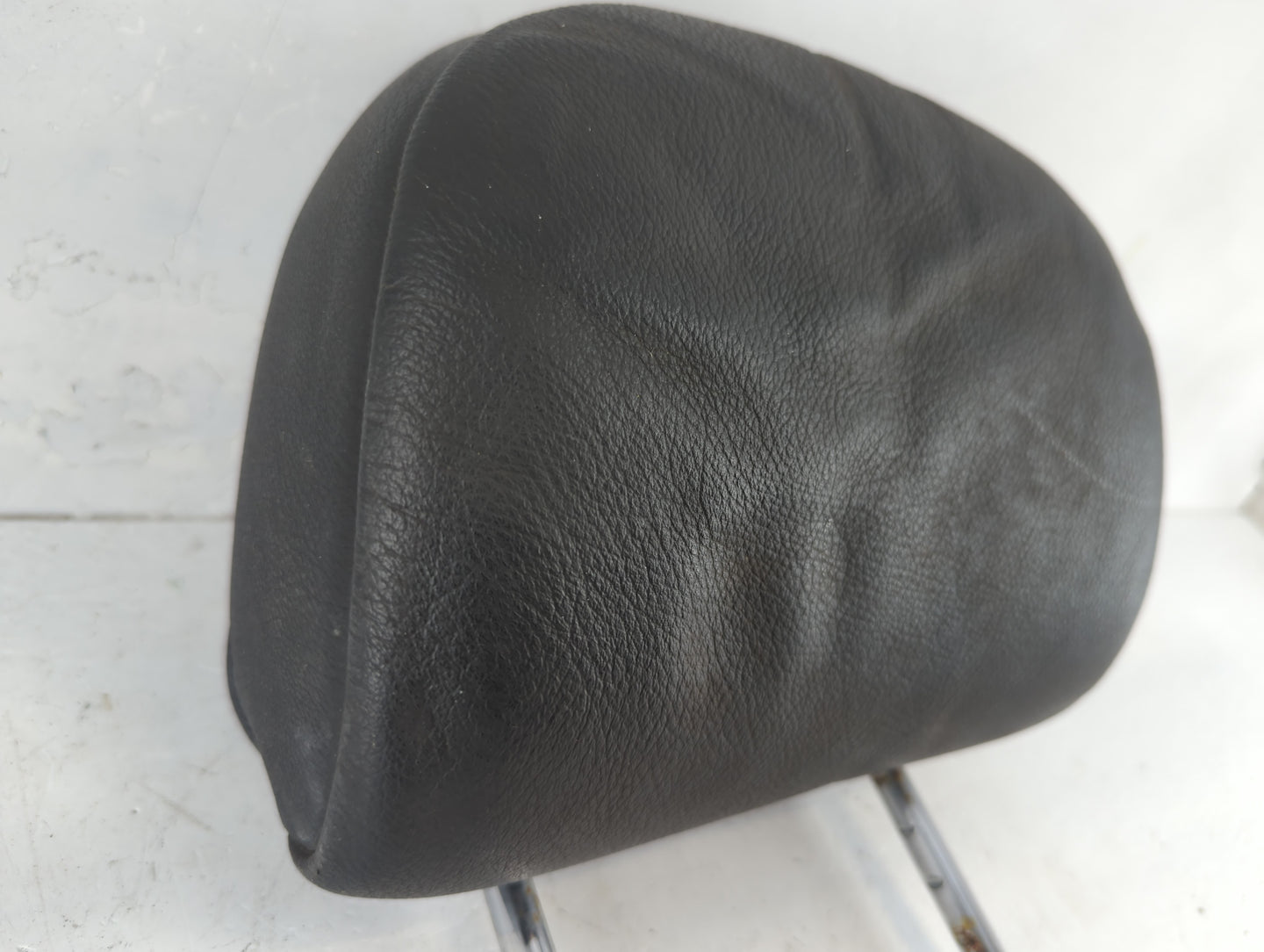 2005 Bmw 330i Headrest Head Rest Front Driver Passenger Seat Fits OEM Used Auto Parts - Oemusedautoparts1.com