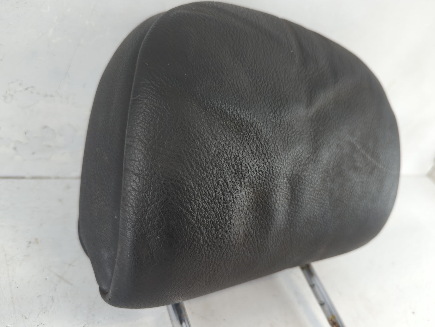 2005 Bmw 330i Headrest Head Rest Front Driver Passenger Seat Fits OEM Used Auto Parts - Oemusedautoparts1.com