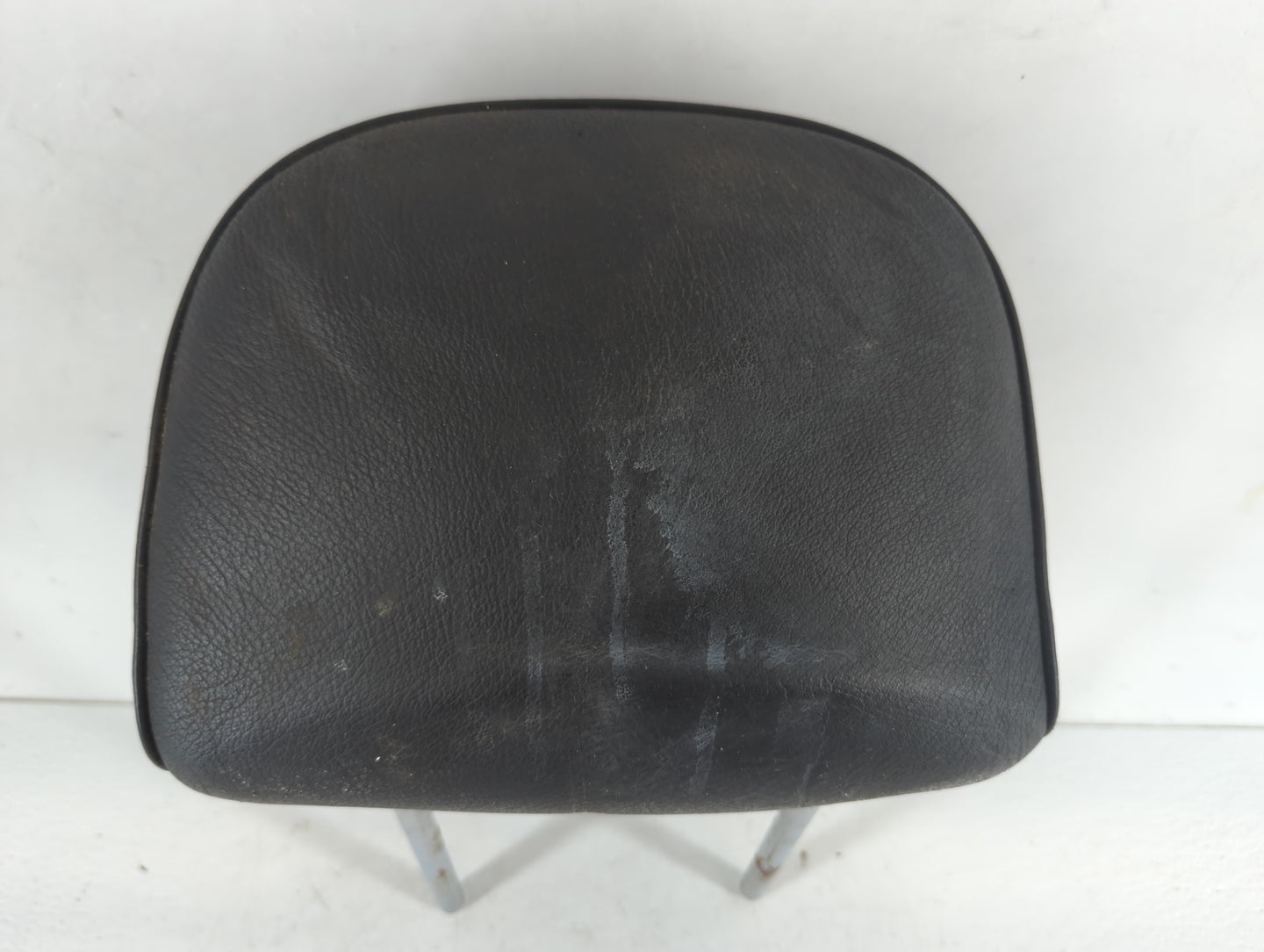 2005 Bmw 330i Headrest Head Rest Front Driver Passenger Seat Fits OEM Used Auto Parts - Oemusedautoparts1.com